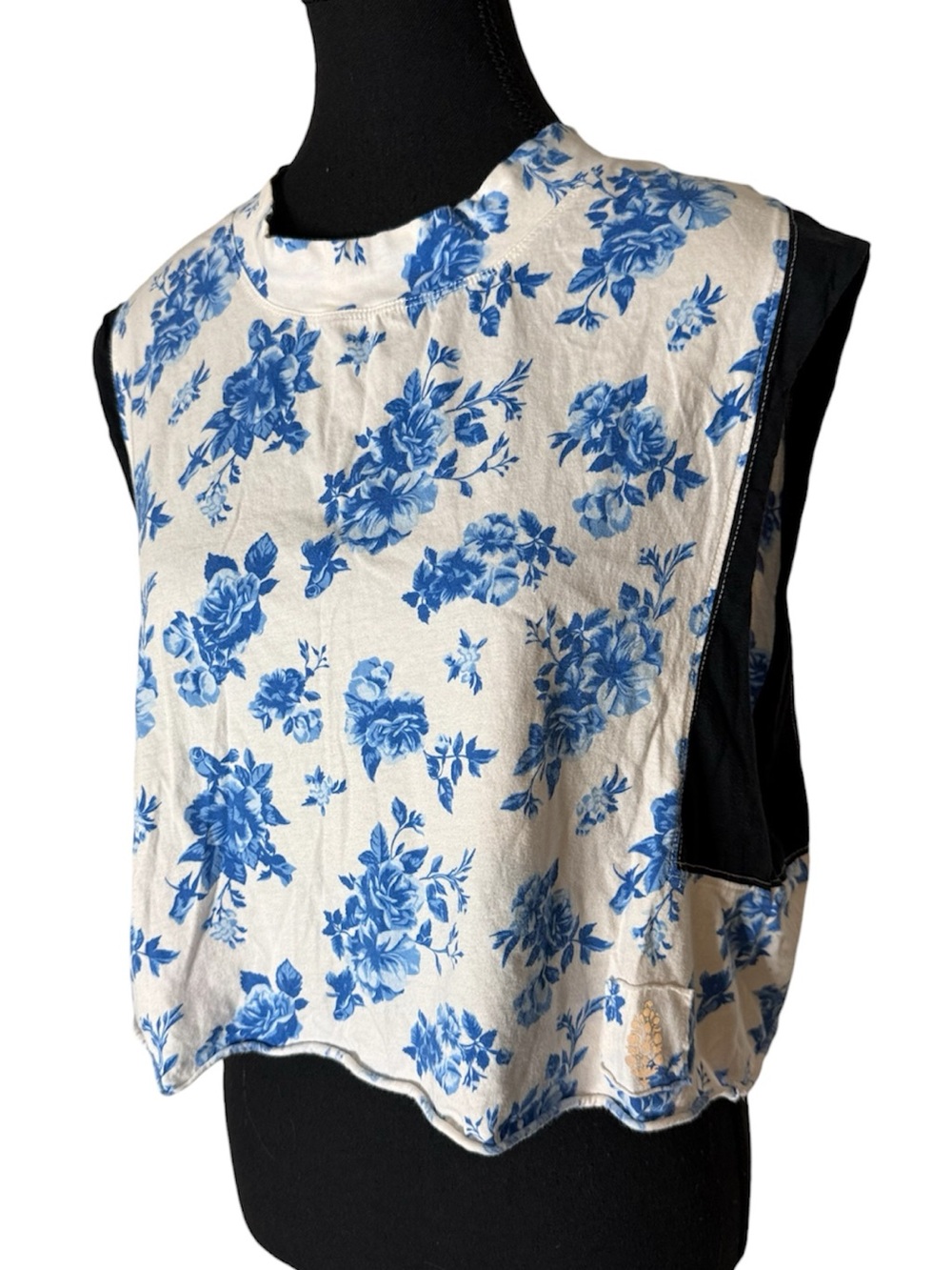 FP MOVEMENT FREE PEOPLE Oversized Floral Crop Muscle Shirt Tank White Blue Sz XS